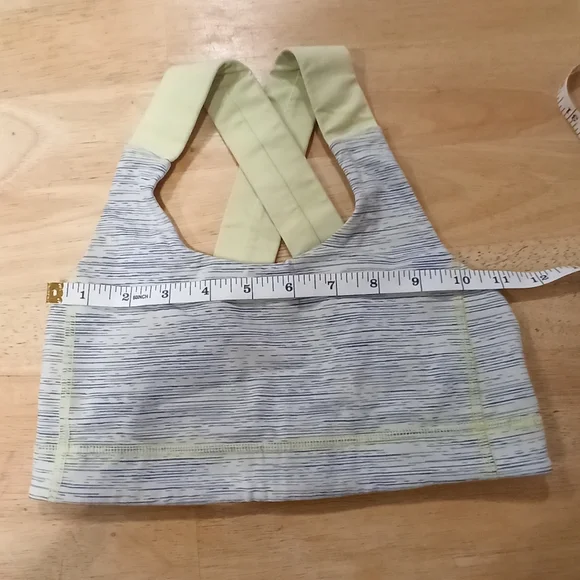 Lululemon atletica tank top - Picture 11 of 14